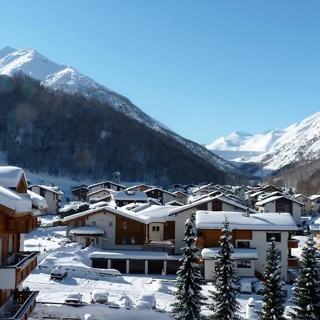 Haus Rubin * Saas-Almagell