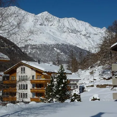 Haus Rubin Lägenhet Saas-Almagell